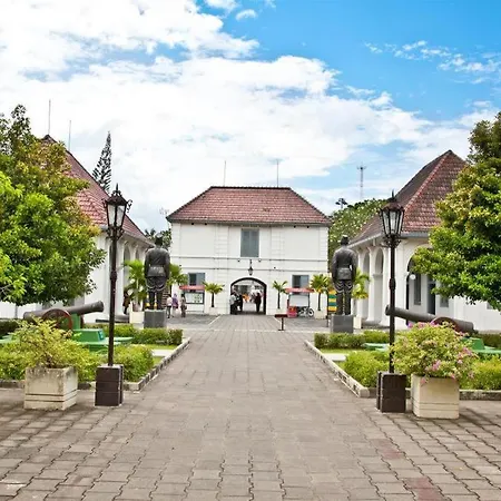 Grand Senyum Hotel, Tugu Yogyakarta-2